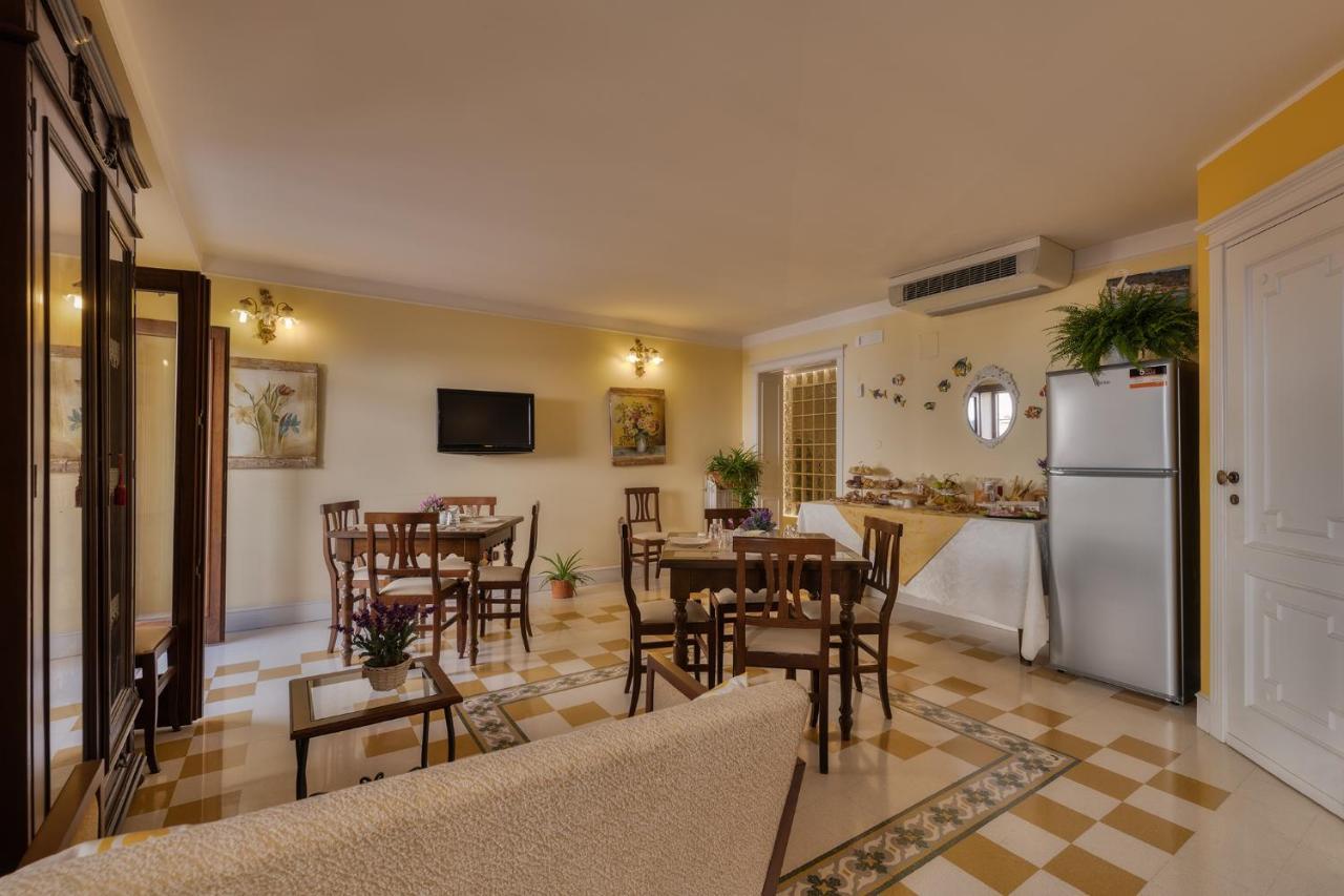 Casa Manzella Bed & Breakfast Terrasini Bagian luar foto
