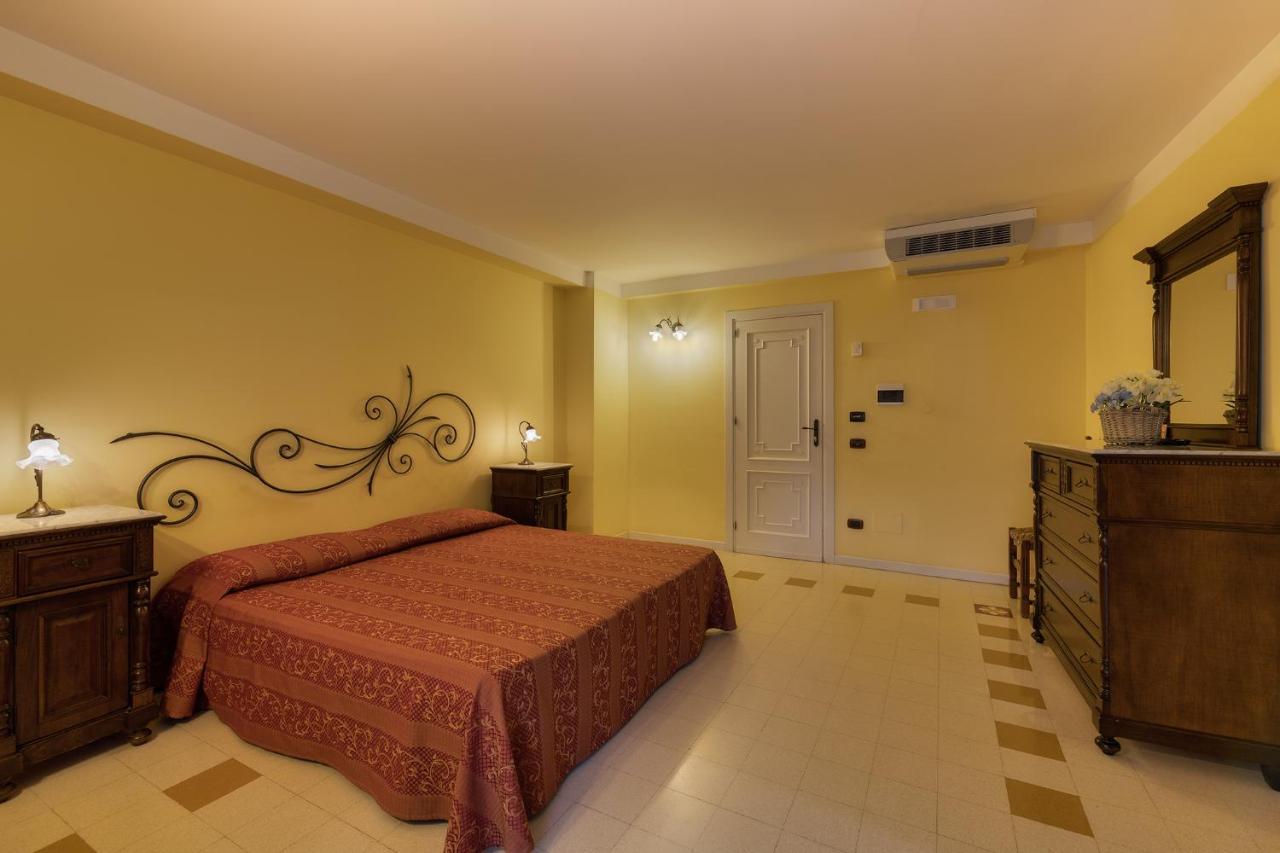 Casa Manzella Bed & Breakfast Terrasini Bagian luar foto